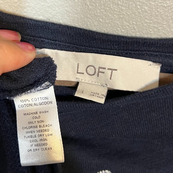 LOFT Dark Blue Scoop Neck 3/4 Sleeve Embroidered Sweatshirt Women L - Picture 5 of 6